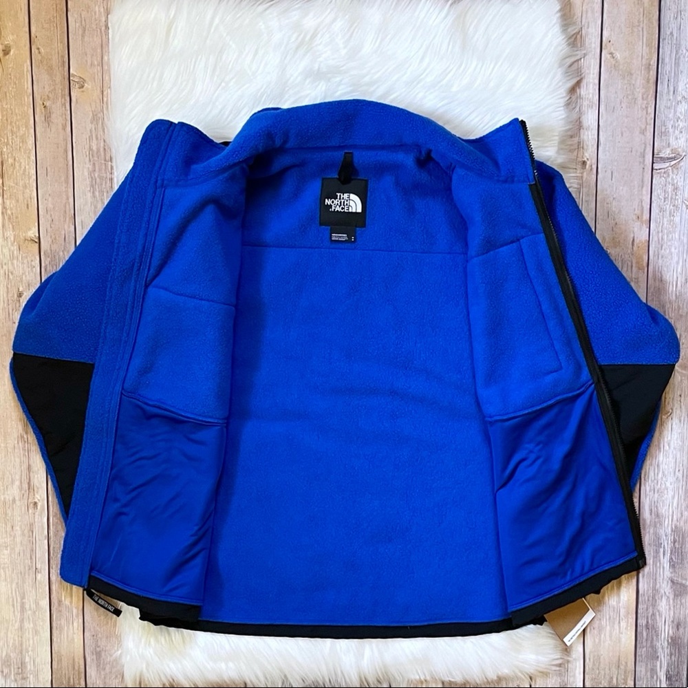 The North Face Men’s ‘95 Retro Denali Jacket - Picture 5 of 9